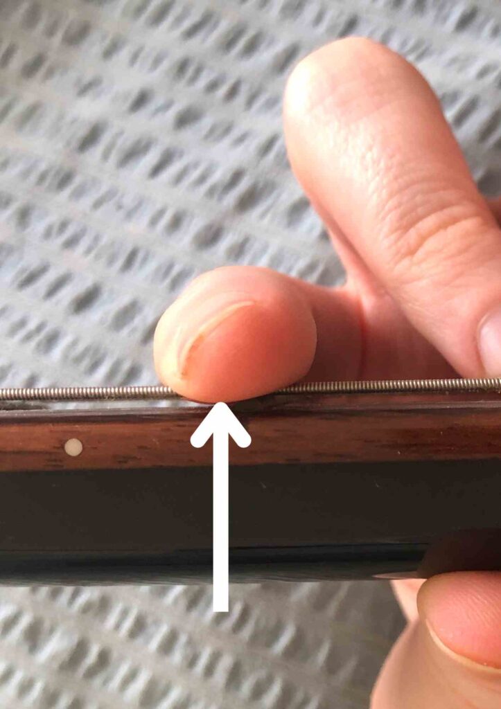 barre chord rolling finger